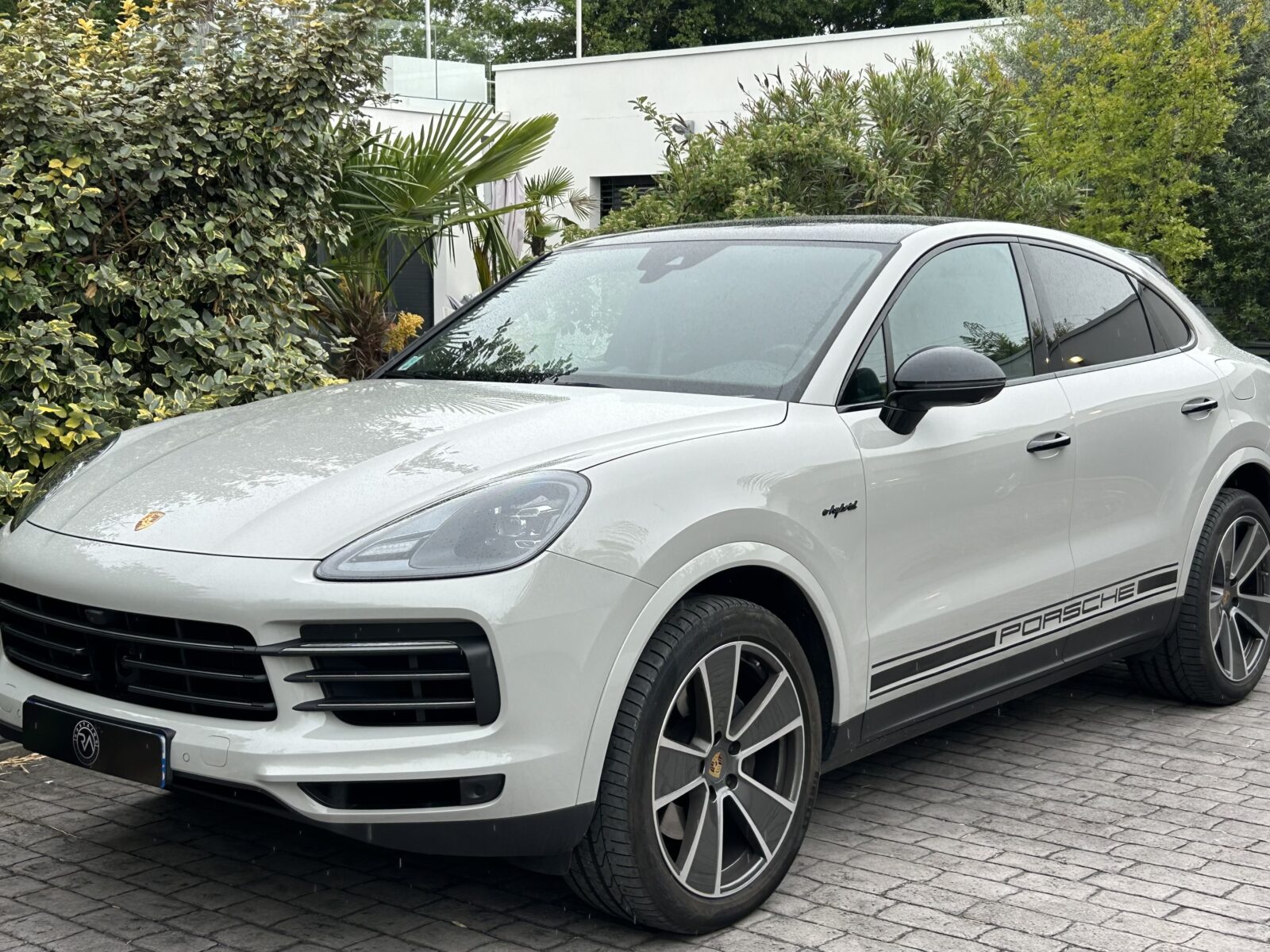 Porsche Cayenne Coupe E-Hybrid Platinium Edition