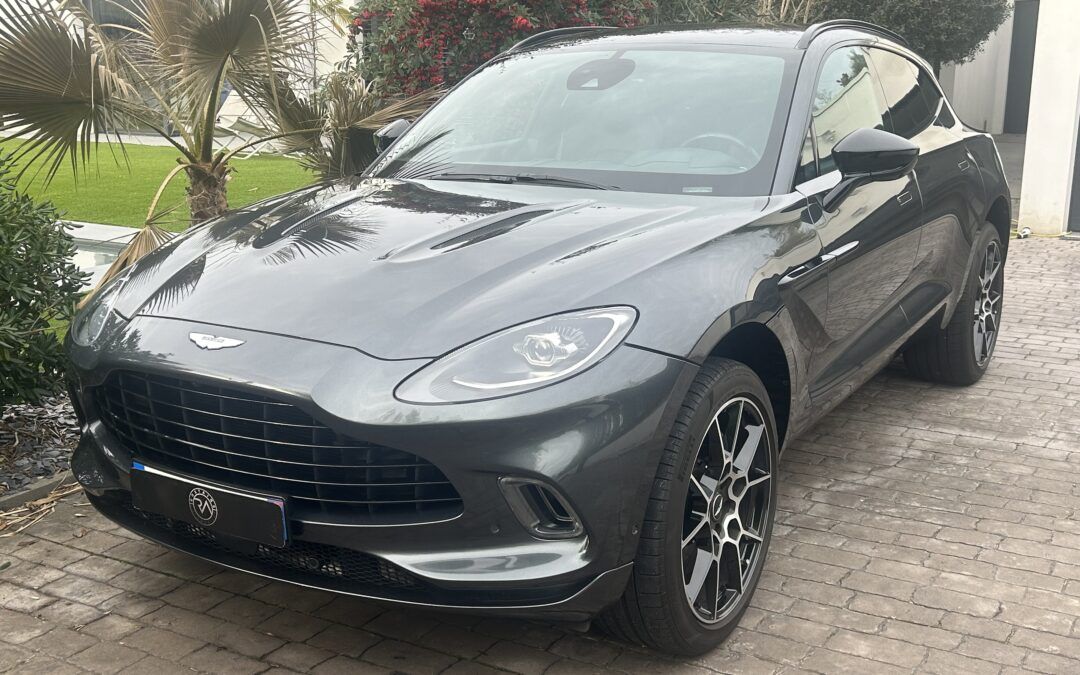 ASTON MARTIN DBX 4.0l V8 550ch