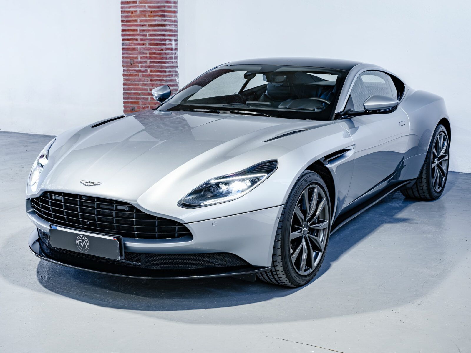 Aston Martin DB11 V8 510 ch