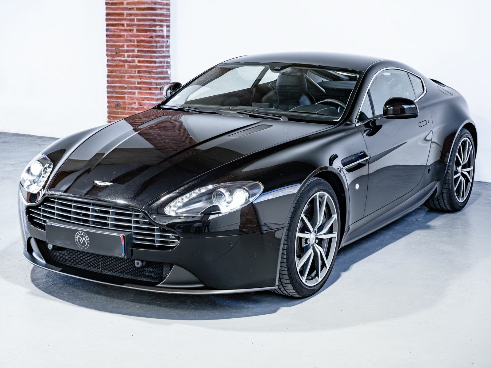 Aston Martin V8 Vantage 426 ch