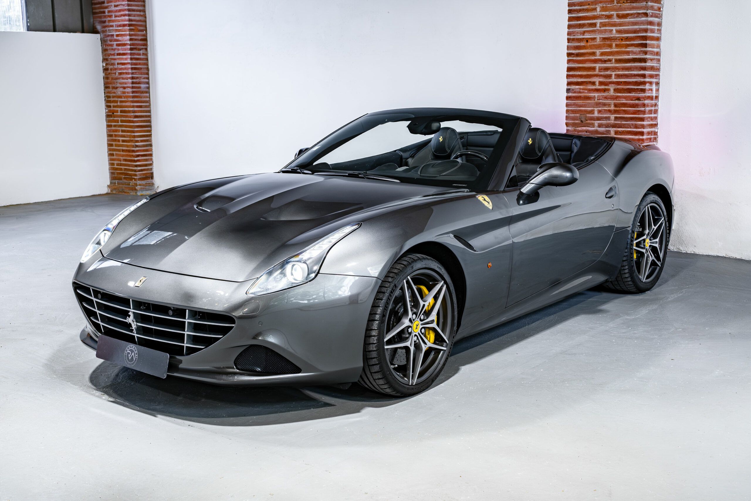 Ferrari-California-T-00