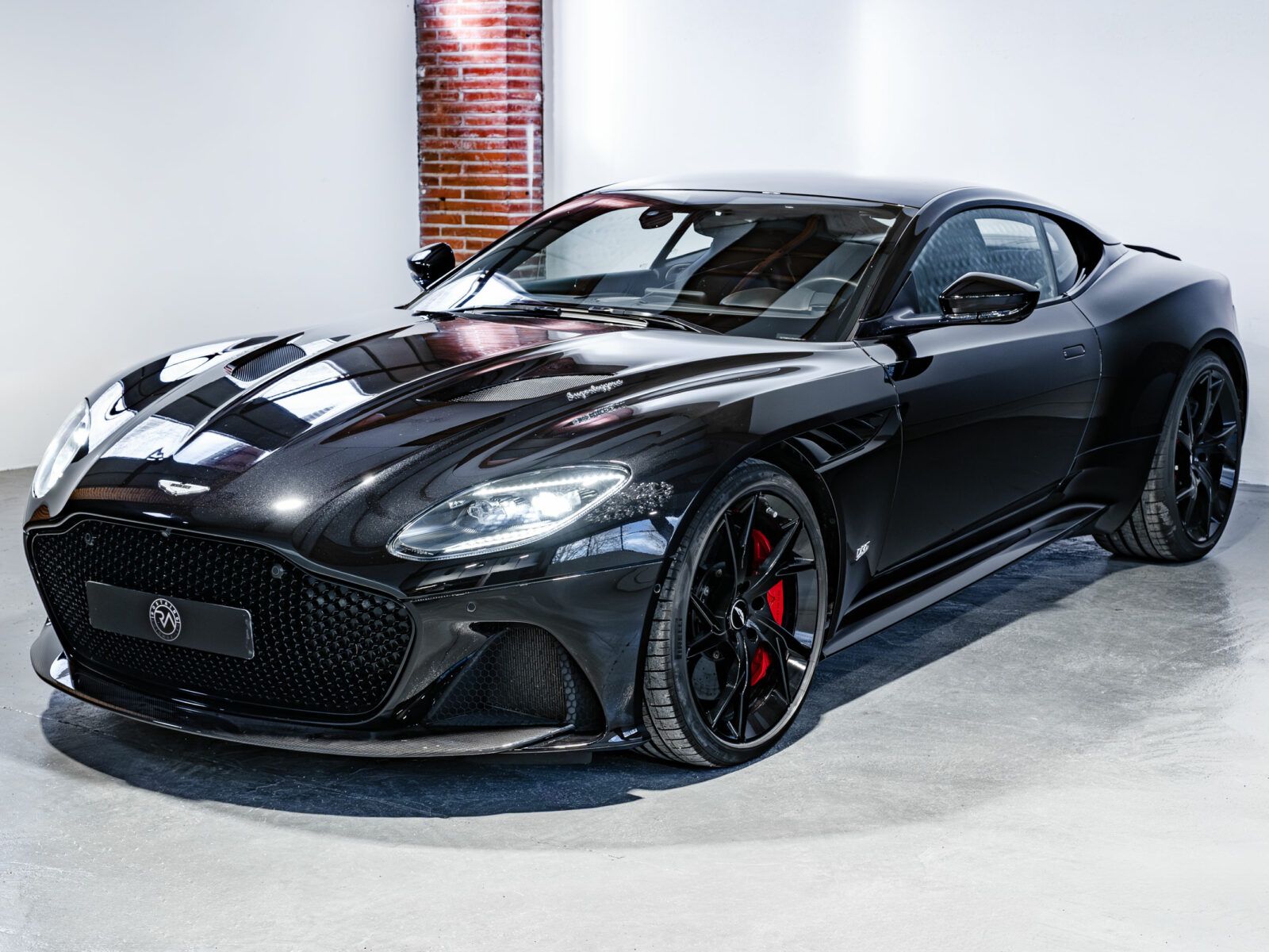 Aston Martin DBS Superleggera 725cv