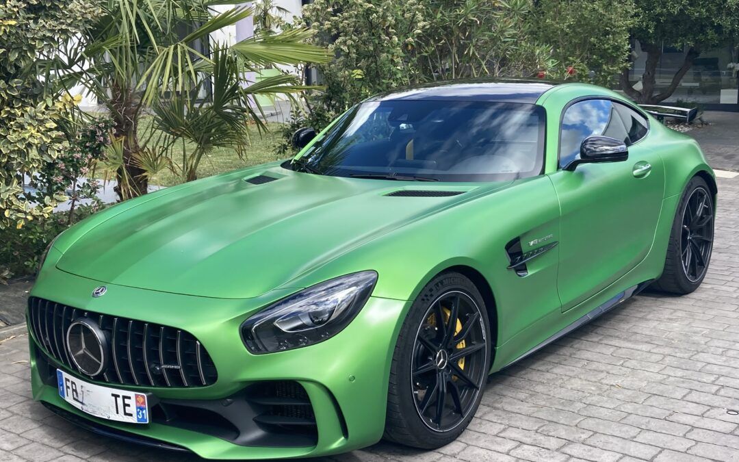 Mercedes AMG GTR 585 ch