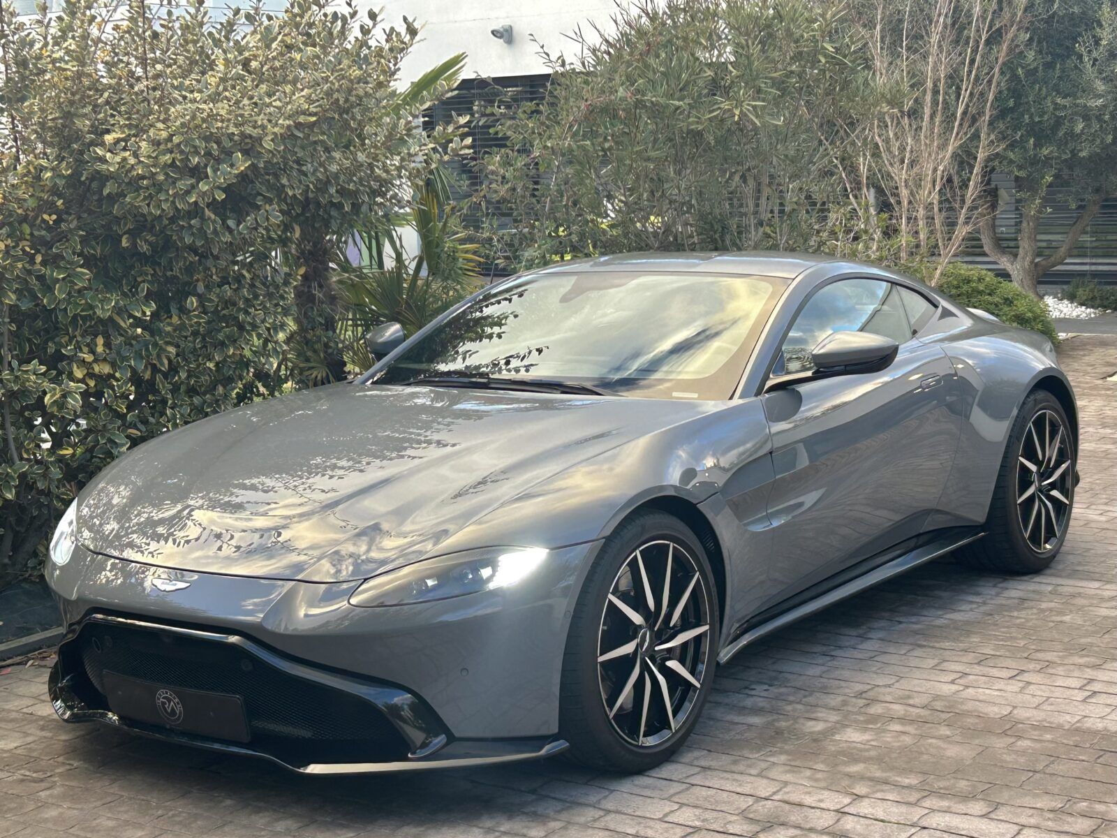 Aston Martin V8 Vantage 510 ch