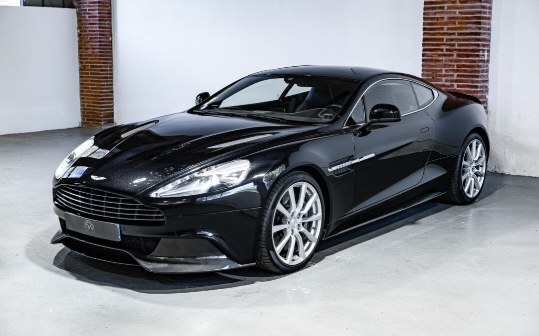 ASTON MARTIN VANQUISH V12 5.9 573 CH COUPÉ 2+2